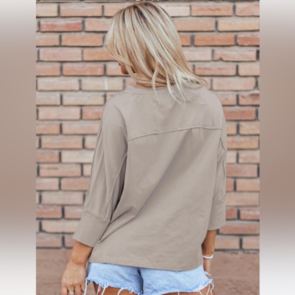Floral Star Gray Top - Picture 2 of 4